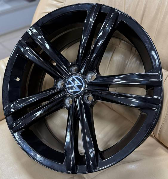 IWheel IVF-3111 8x18 5*112 Et:35 Dia:57,1 B