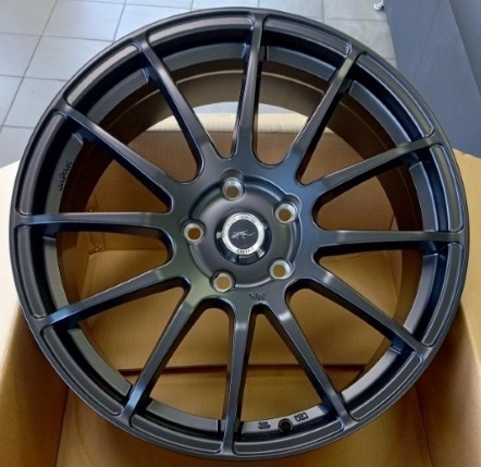 Lizardo 118 7,5x18 5*114,3 Et:49,5 Dia:67,1 CB