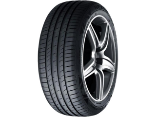 215/60R17 96H Nexen N'Fera Primus