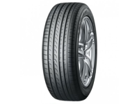 215/60R17 96H Yokohama BluEarth RV-02 